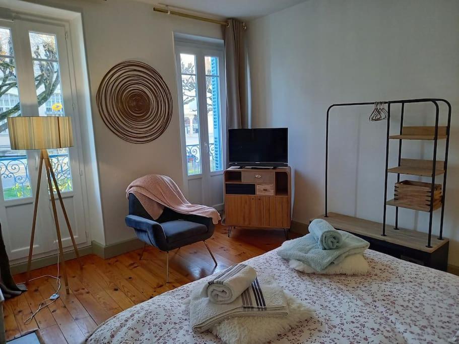 Maison Nadaud Avec Parking Prive Mont-de-Marsan Bagian luar foto